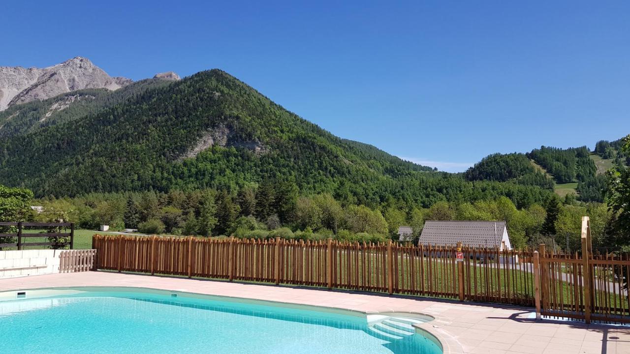 Camping Les Auches Ancelle Exteriör bild